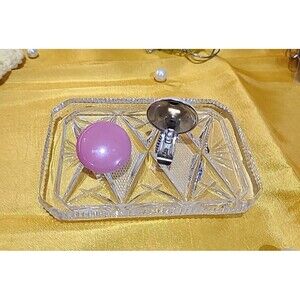Lavender w/metal Back Earrings Clip-On Style Vintage 1-1/8" So Cute
